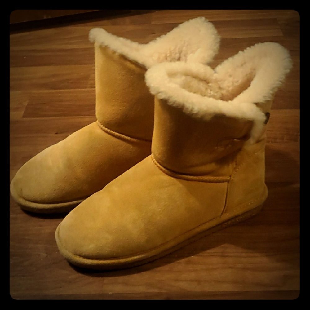 BearPaw Rosie boots